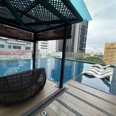 קואלה לומפור Reizz Residence By Perkasa מראה חיצוני תמונה