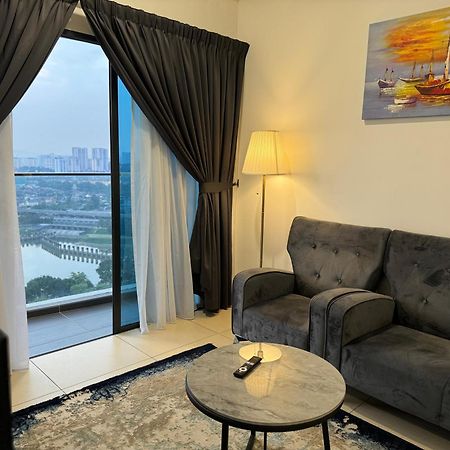 קואלה לומפור Reizz Residence By Perkasa מראה חיצוני תמונה