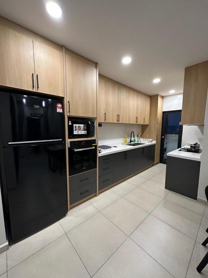 קואלה לומפור Reizz Residence By Perkasa מראה חיצוני תמונה