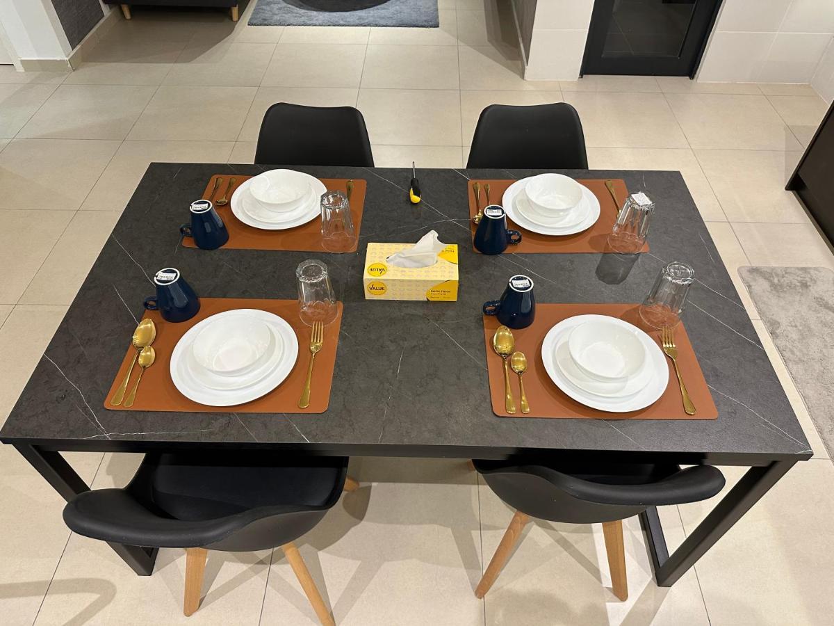 קואלה לומפור Reizz Residence By Perkasa מראה חיצוני תמונה