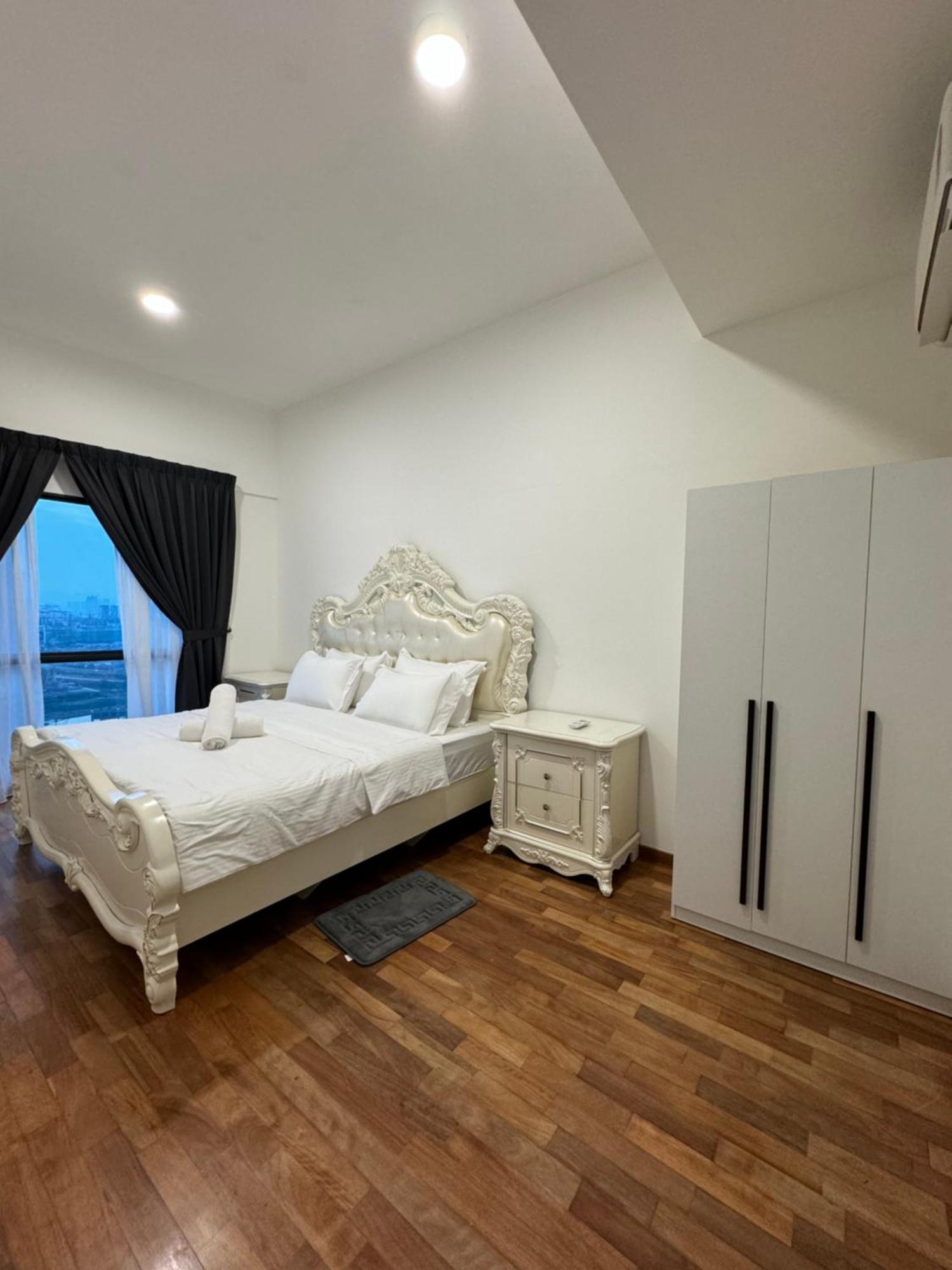 קואלה לומפור Reizz Residence By Perkasa מראה חיצוני תמונה
